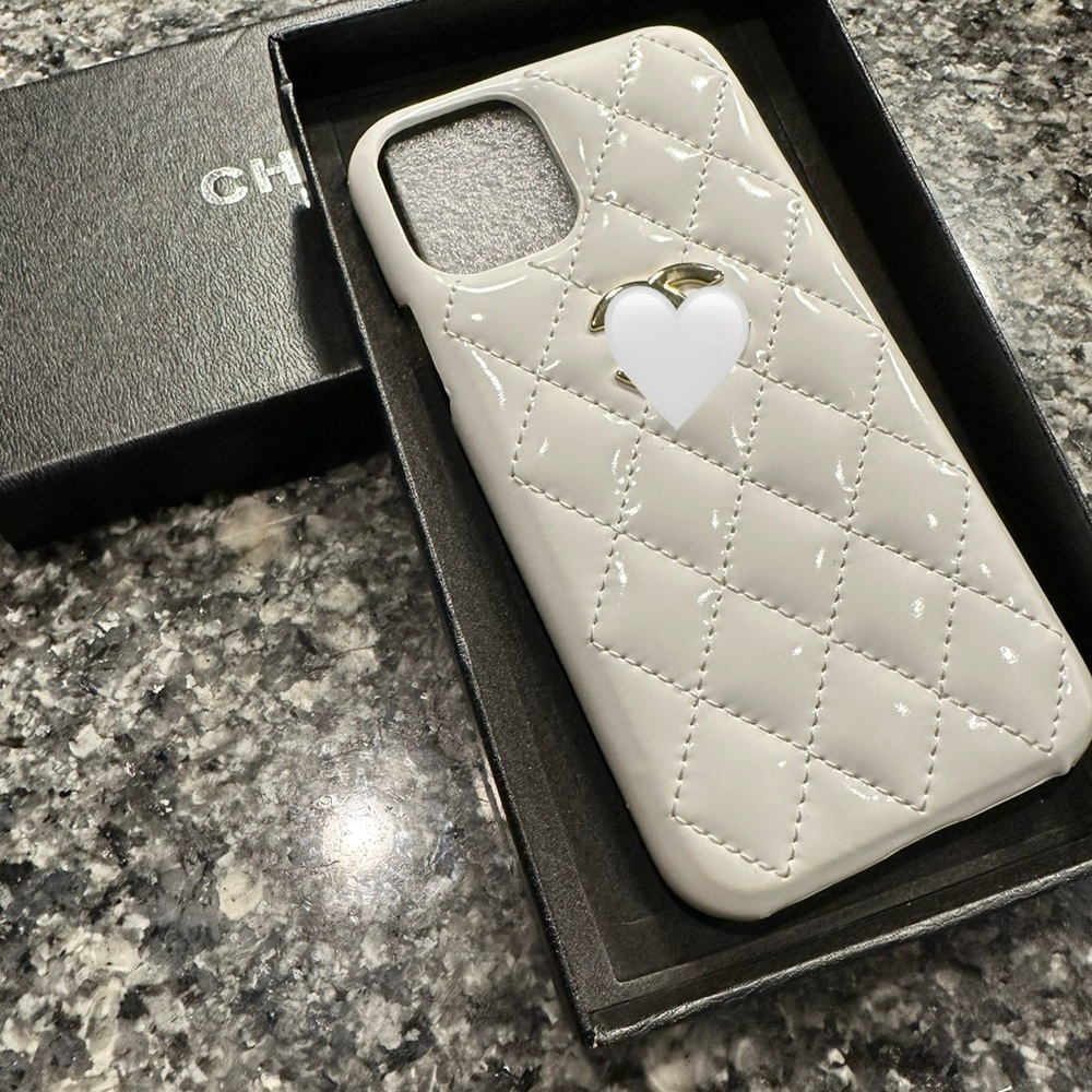 iPhone 11 Pro case